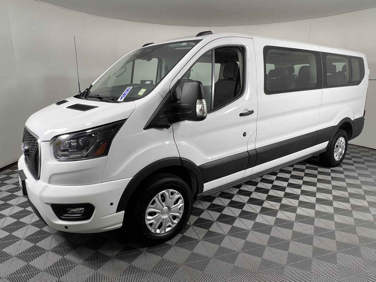 Used 2026 Oxford White Ford 350 XLT image 6