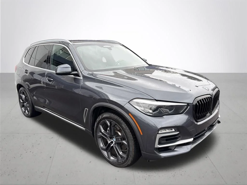Used 2019 Gray BMW xDrive40i image 4