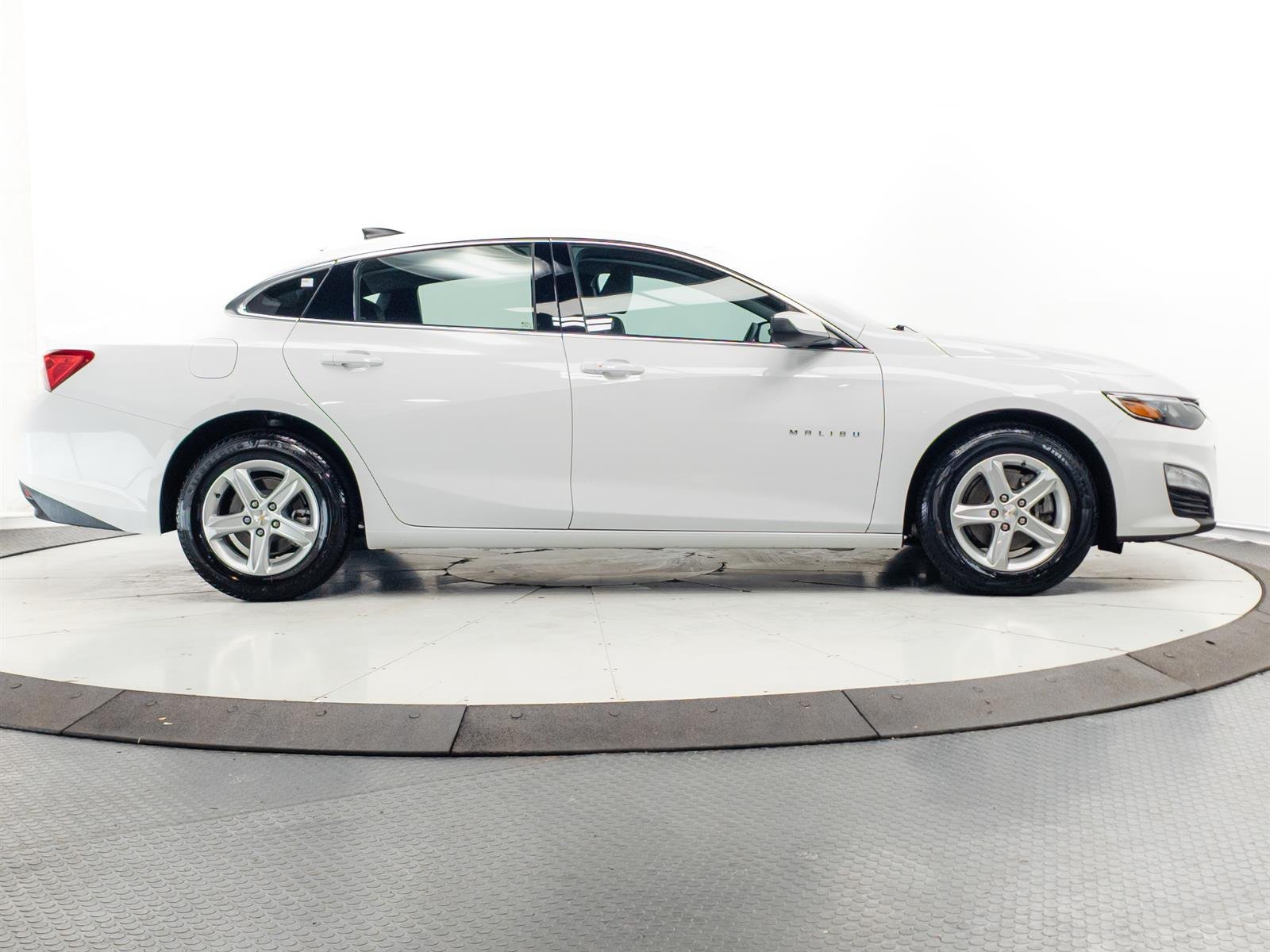 Used 2023 White Chevrolet LS image 11