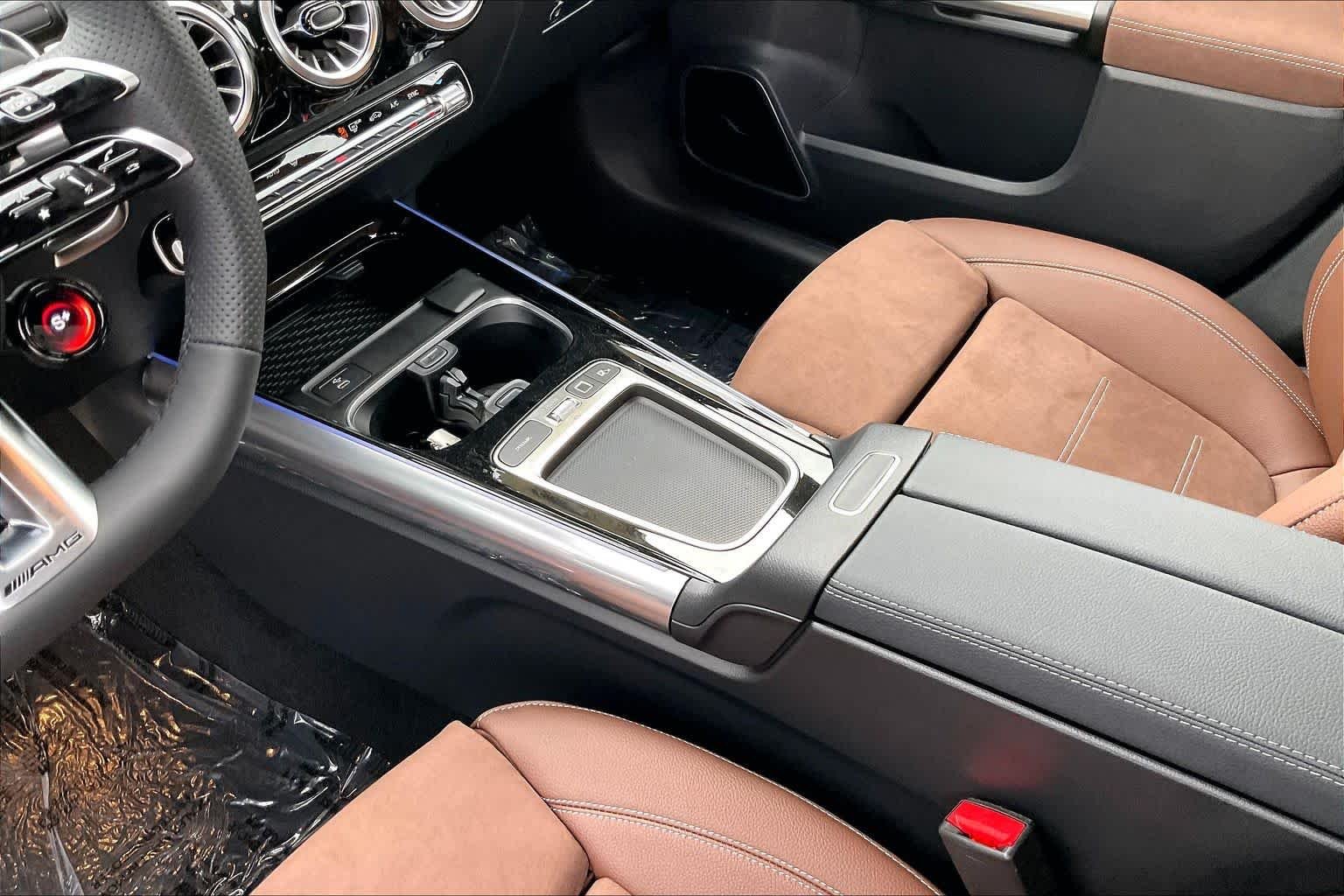 New 2026 MANUFAKTUR Patagonia Red Metallic Mercedes-Benz AMG® GLA 35 4MATIC® SUV image 10