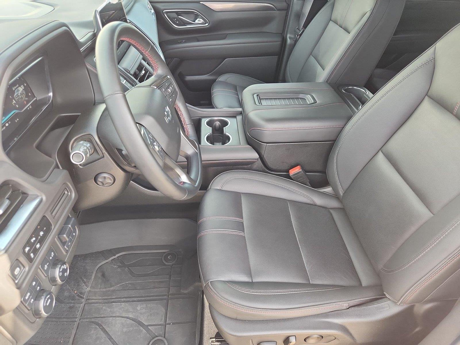 2024 Chevrolet Suburban RST - Photo 20