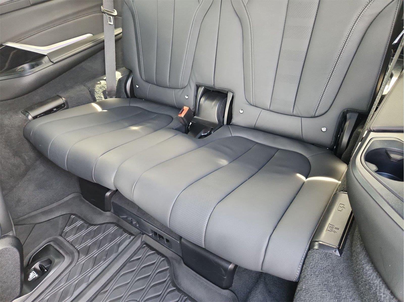 2022 BMW X7 xDrive40i Gray at Mercedes-Benz of Houston North