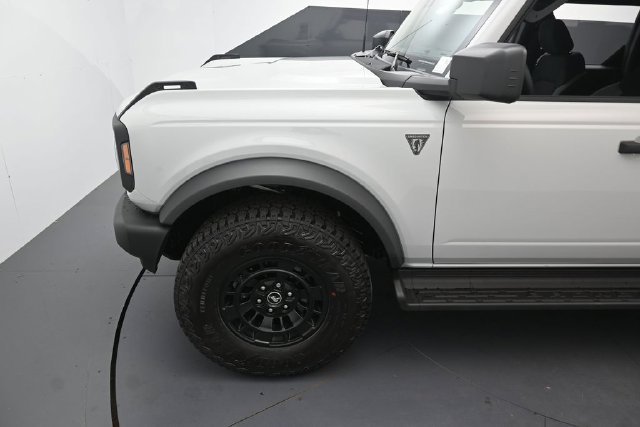 New 2026 Avalanche Gray Ford Base image 9