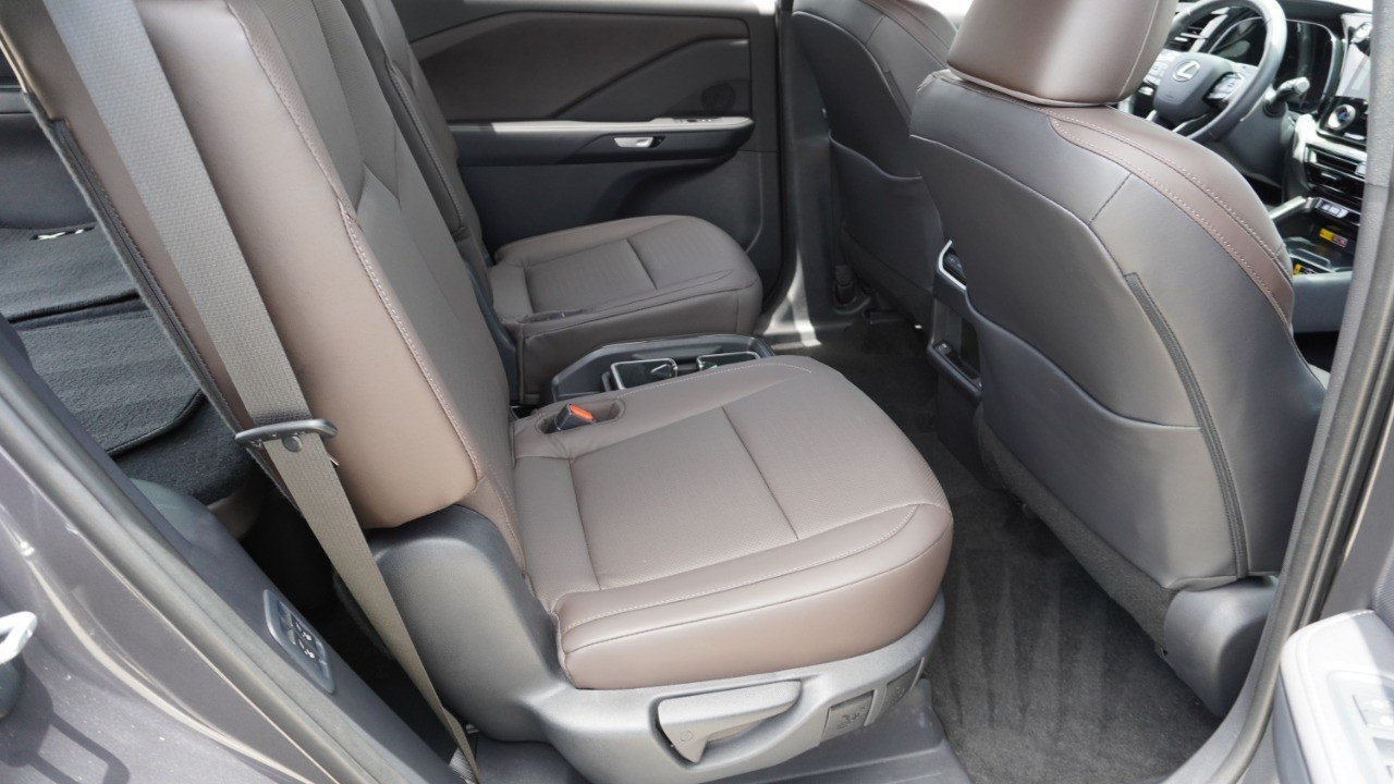 Certified Used 2025 SONIC CHROME Lexus TX 350 Premium image 31