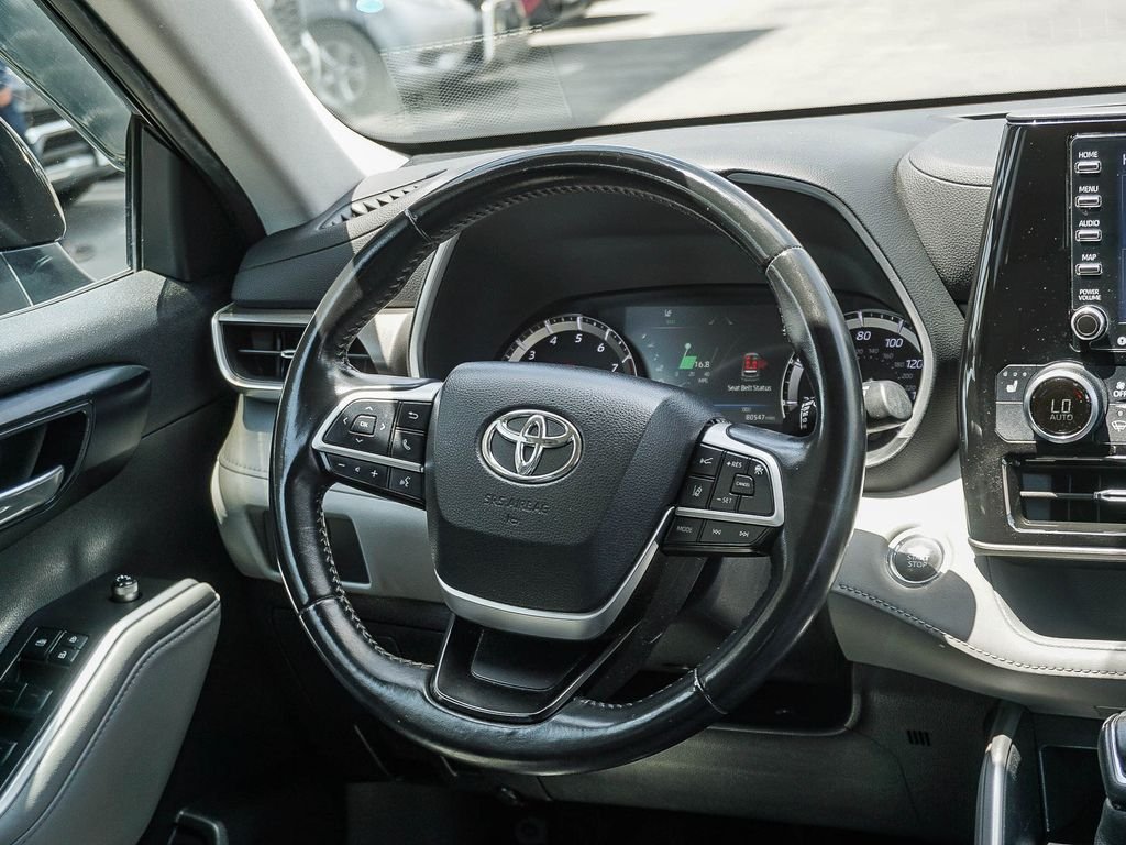 Used 2022 Black Toyota XLE image 16