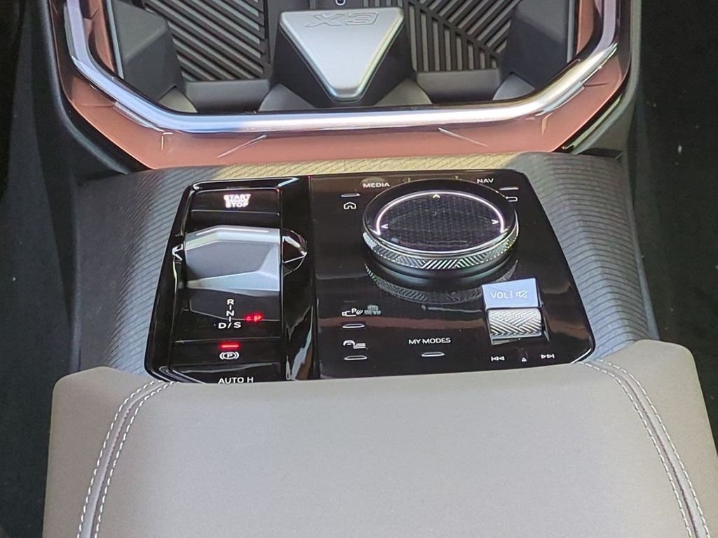 New 2026 Black Sapphire Metallic BMW 30 xDrive image 19