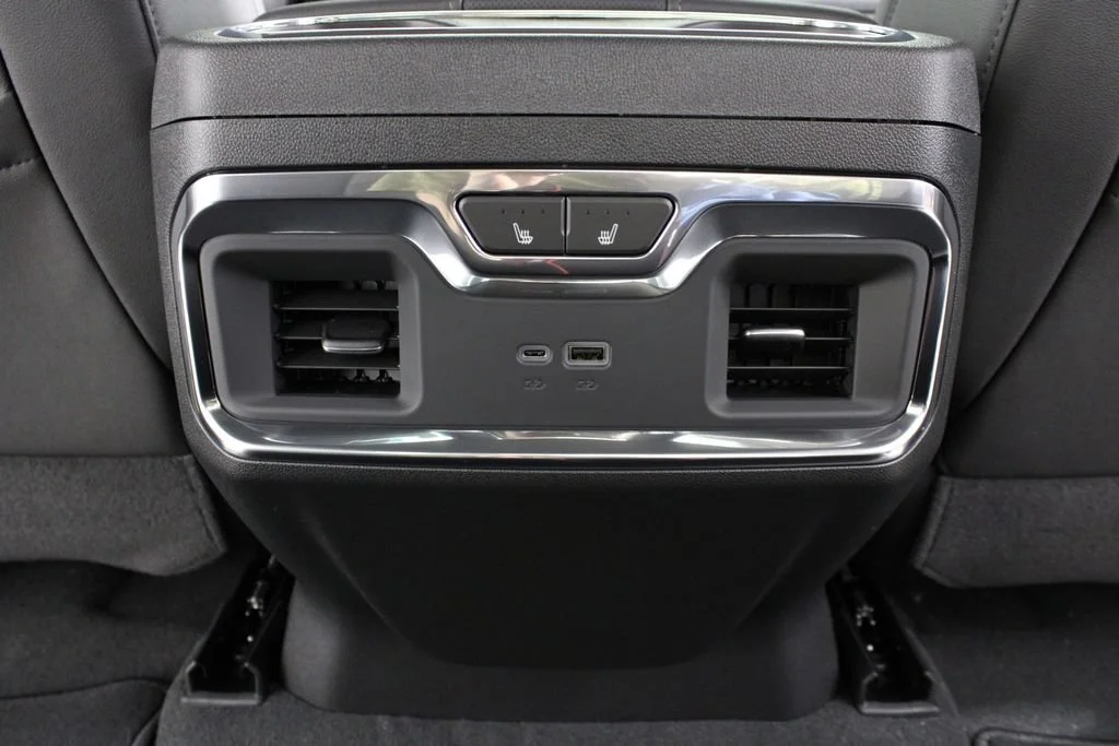2026 GMC Sierra 3500HD SLT - Photo 17