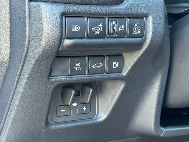 Used 2024  Toyota Base image 24