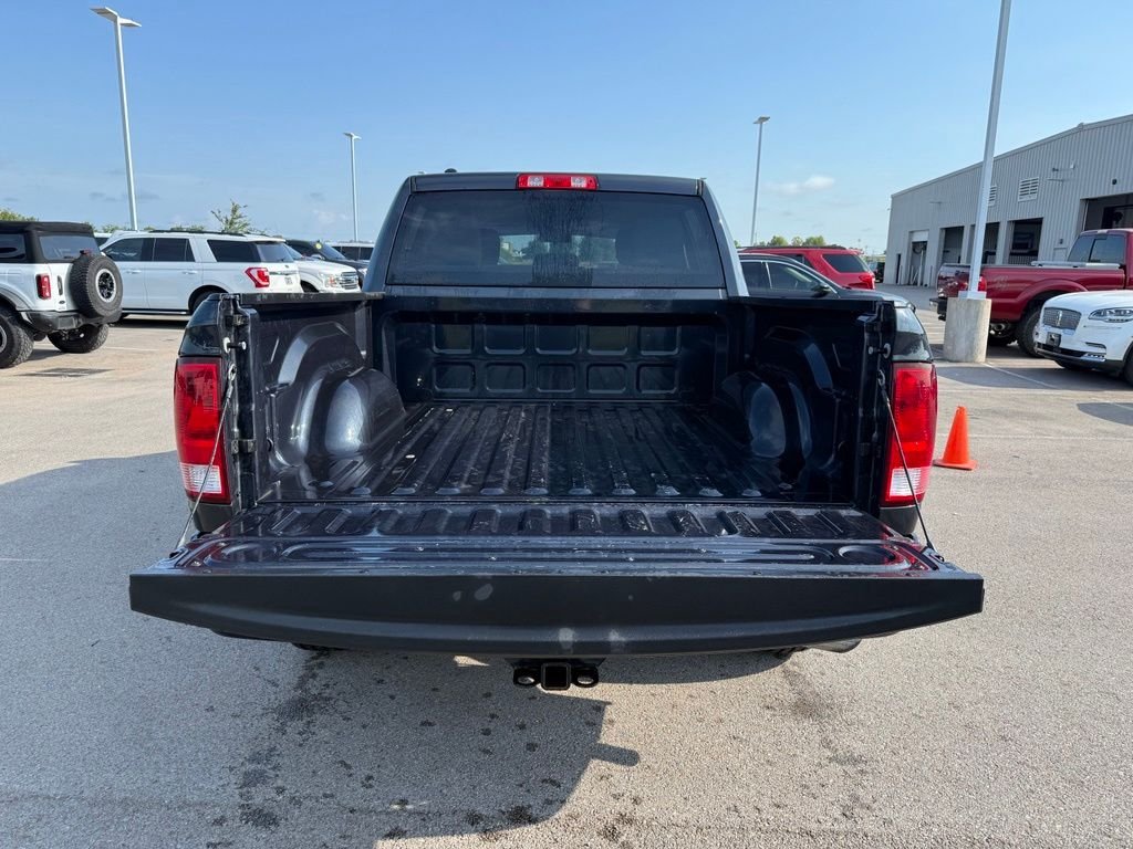 Used 2019 Gray Ram Tradesman image 18