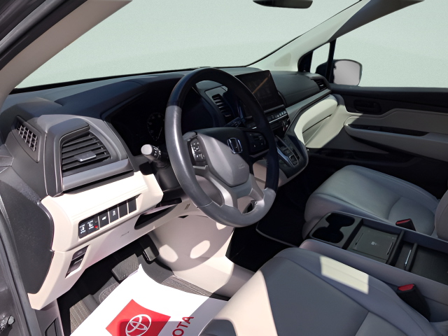 Used 2025  Honda EX-L image 17
