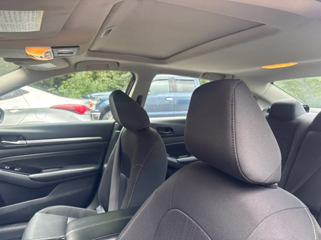 Certified Used 2023 Red Nissan 2.5 SV image 18