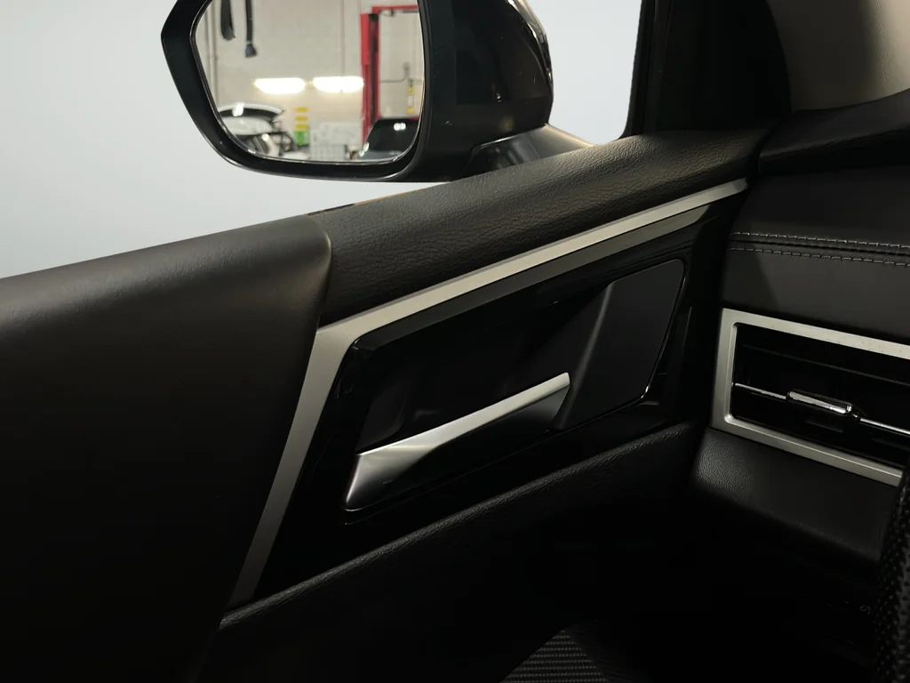 Used 2024 Black Mitsubishi SE image 32