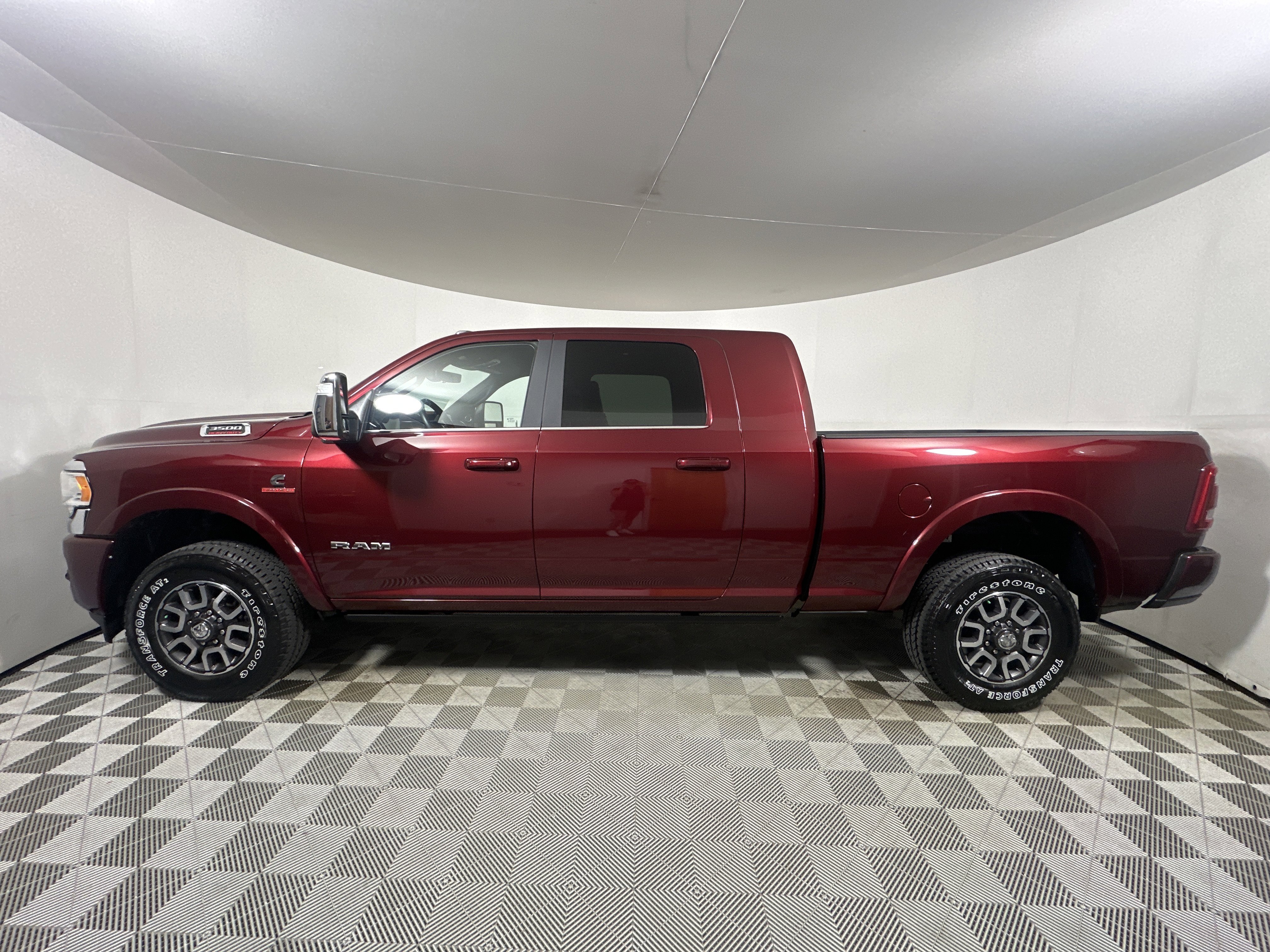 Used 2024 Delmonico Red Pearlcoat Ram Longhorn image 4