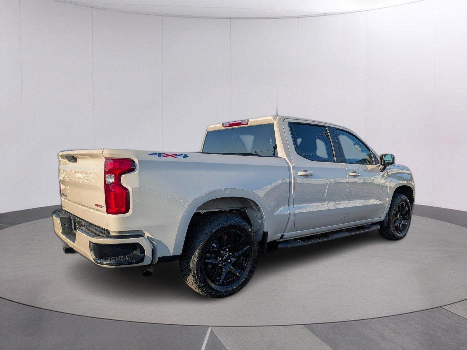 Used 2026 White Sands Chevrolet RST image 7