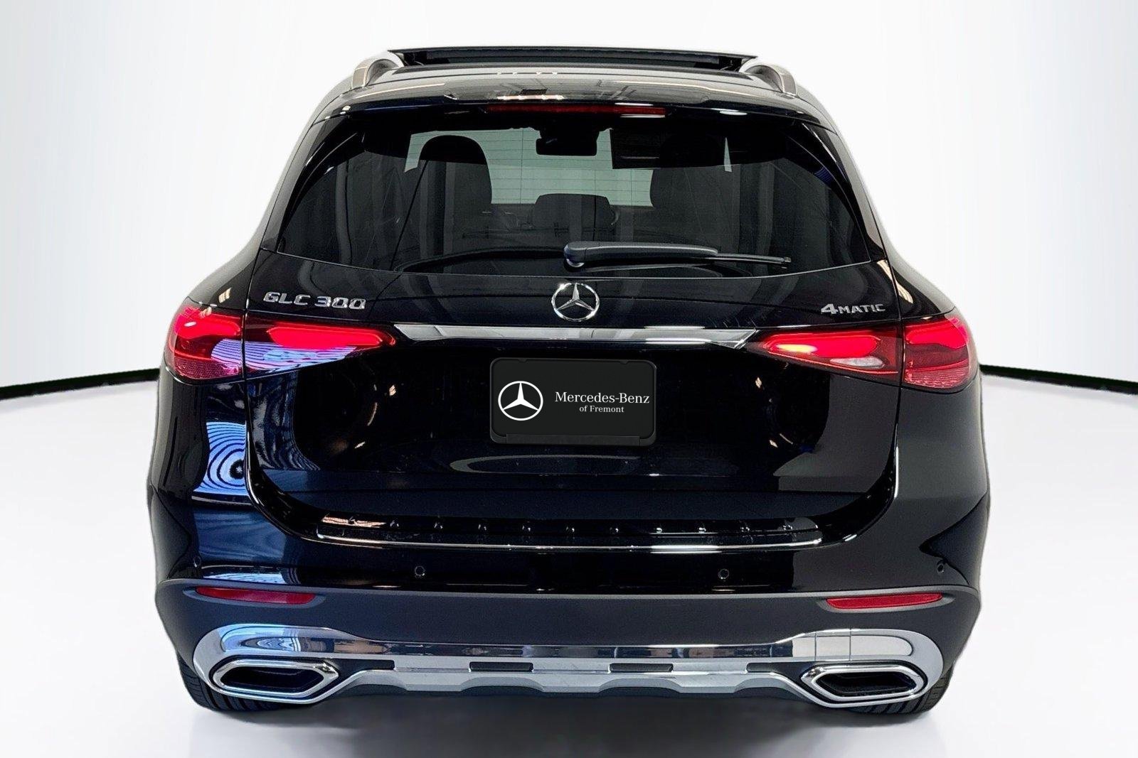 New 2026 Black Mercedes-Benz GLC 300 image 6