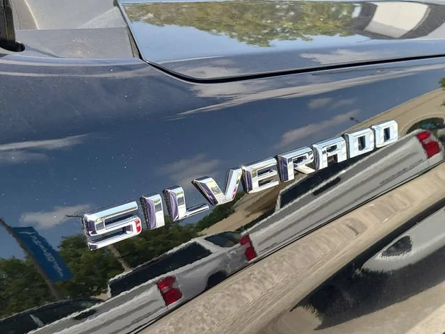 New 2026 Black Chevrolet RST image 31