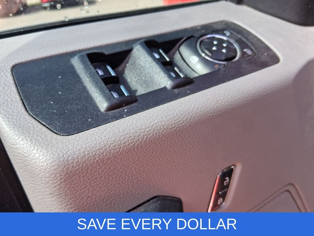 Used 2018 Red Ford XL image 13
