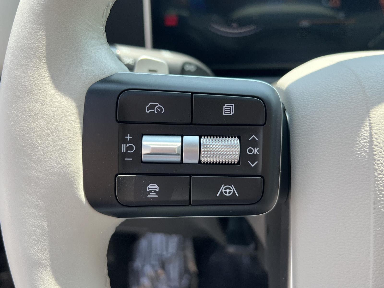New 2026 Ecotronic Gray Hyundai SE AWD image 32