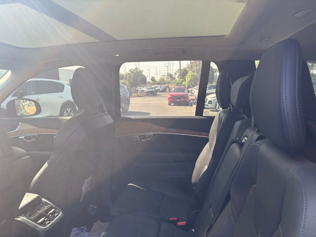 Used 2025 Onyx Black Metallic Volvo T8 Plus image 12