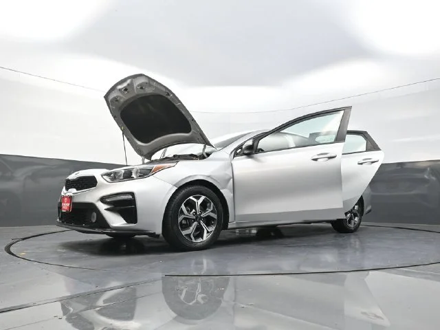 Used 2021 Silver Kia LXS image 41