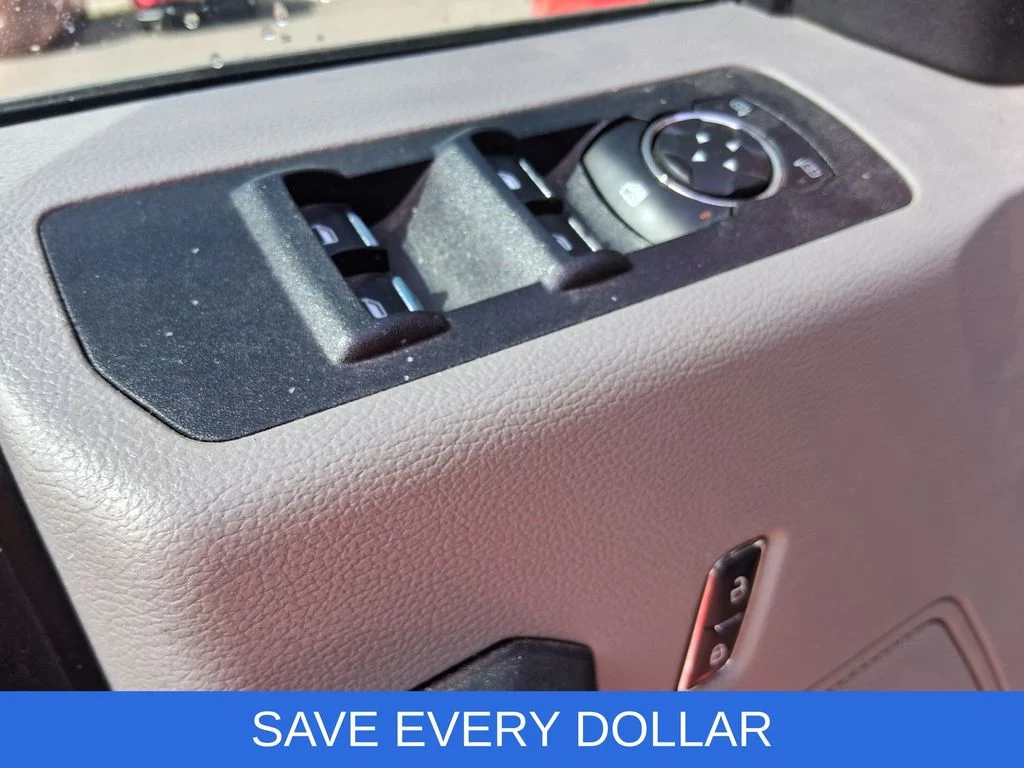 Used 2018 Red Ford XL image 13
