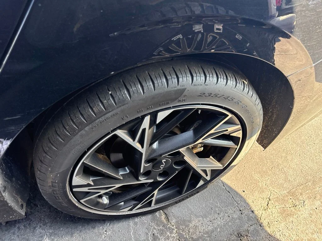 Used 2025 Black Kia GT-Line image 12