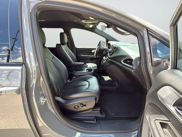 Used 2021 White Chrysler Touring L image 12
