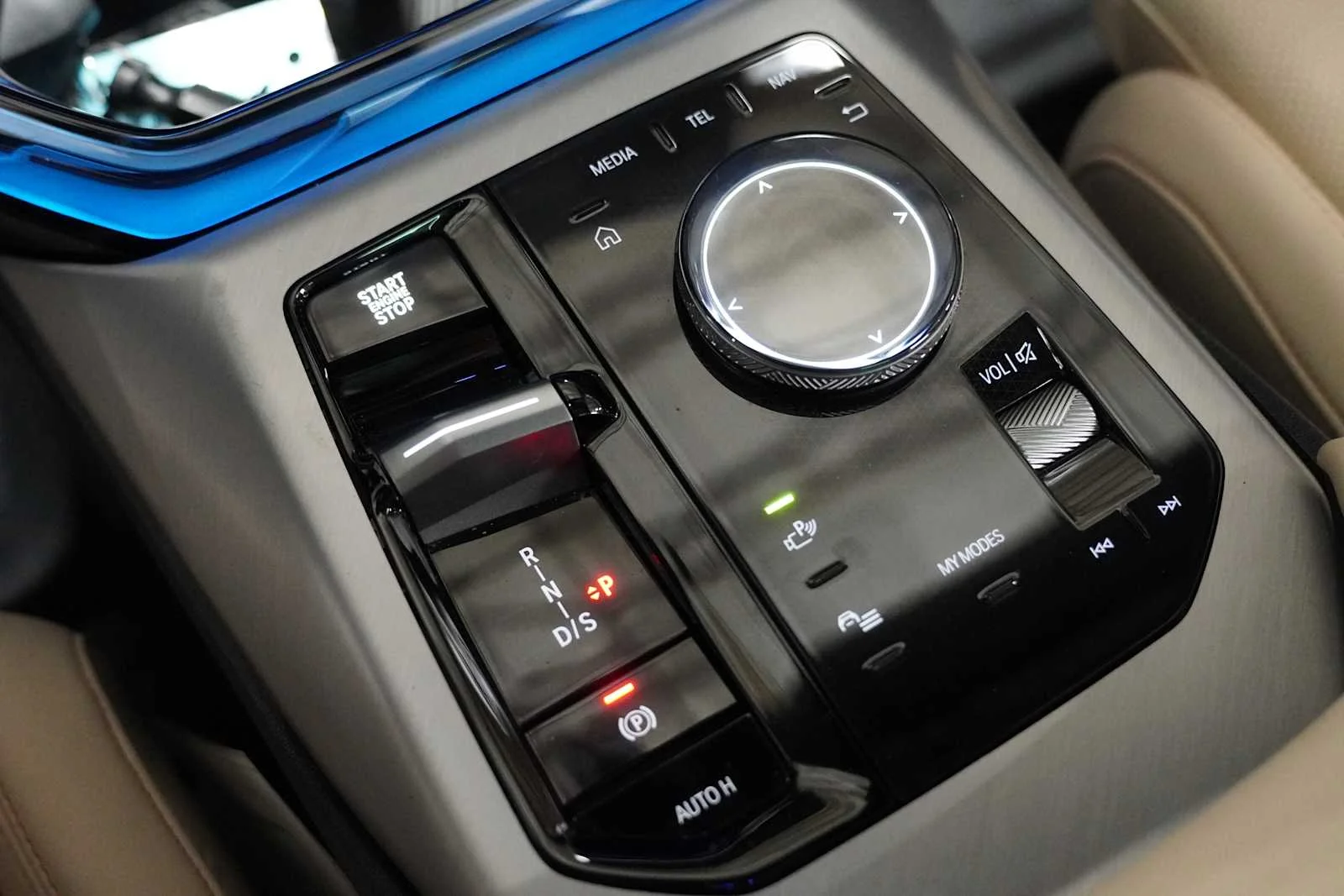 Used 2026 Black Sapphire Metallic BMW M50 xDrive image 20
