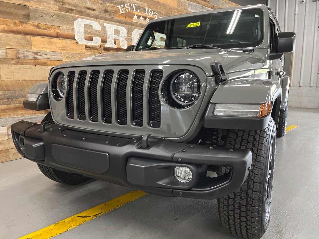 Used 2023 Gray Clearcoat Jeep Freedom Edition image 8