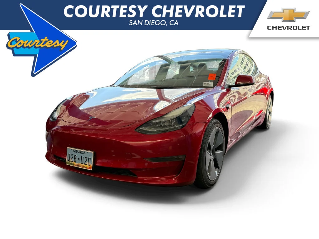 Used 2022 Red Tesla Long Range image 1