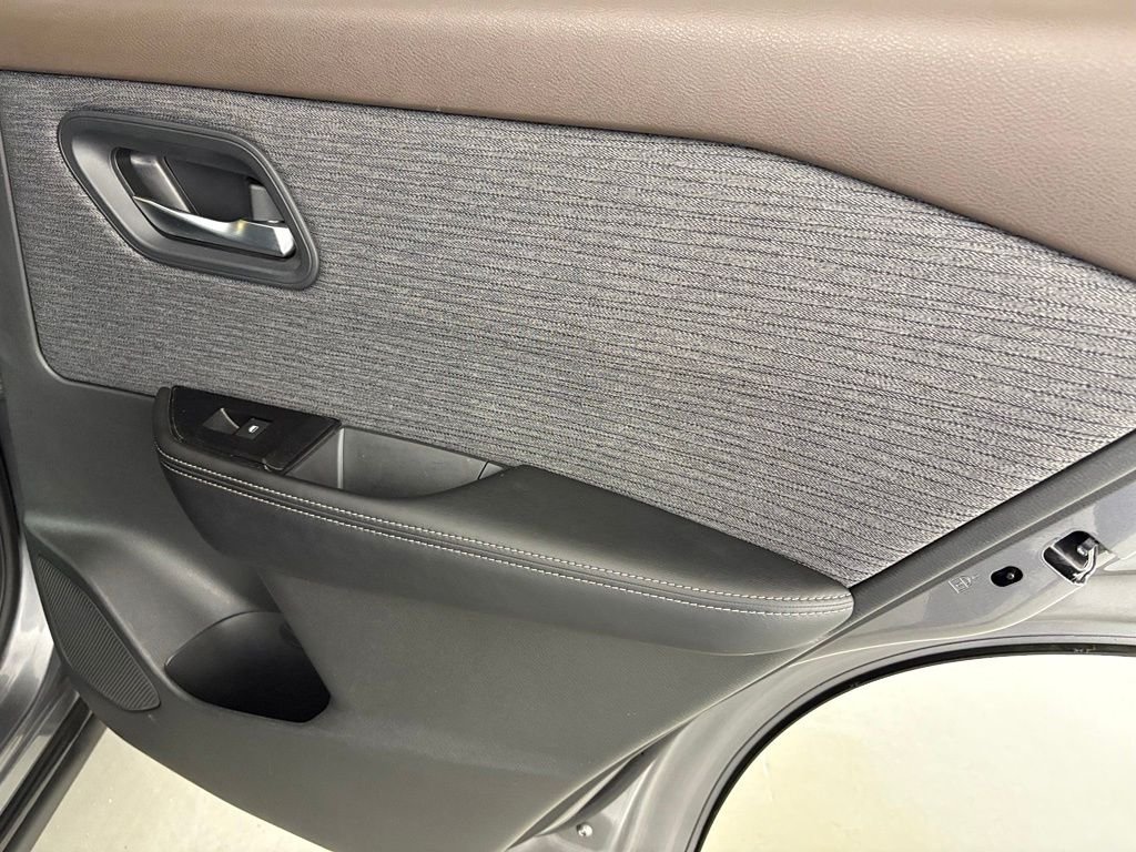Used 2023 Gray Nissan SV image 36