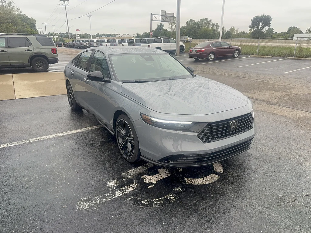 New 2026 Urban Gray Pearl Honda SE image 3