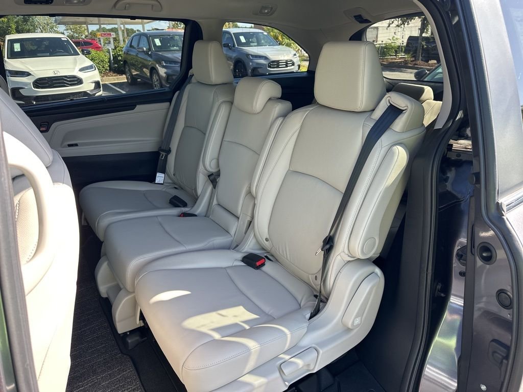 2026 Honda Odyssey EX-L - Photo 11