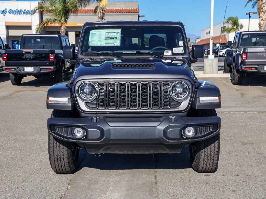 New 2026 Granite Crystal Metallic Clearcoat Jeep Sport S image 8