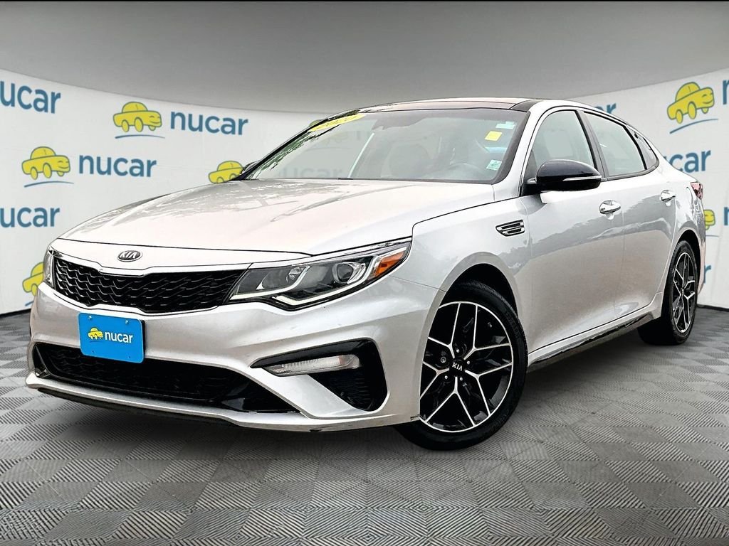 Used 2020 Silver Kia SE image 3
