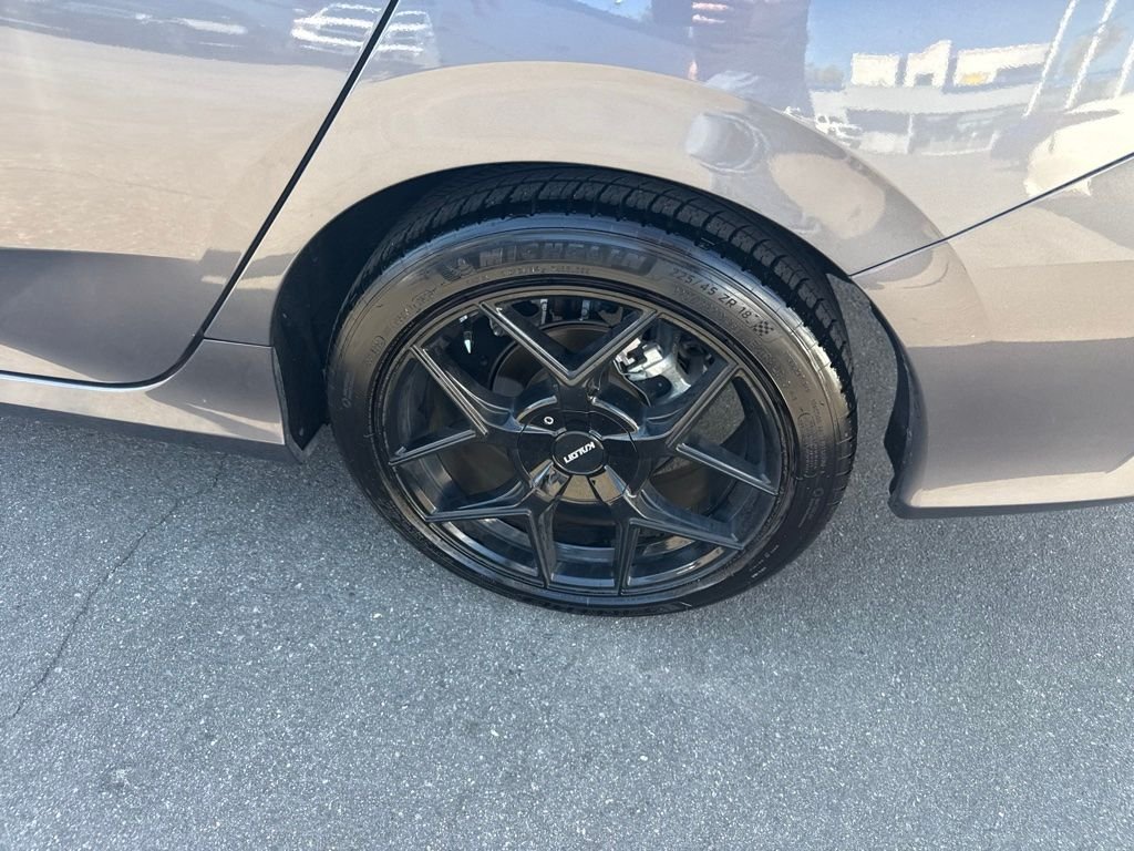 Used 2017 Gray Honda LX image 7