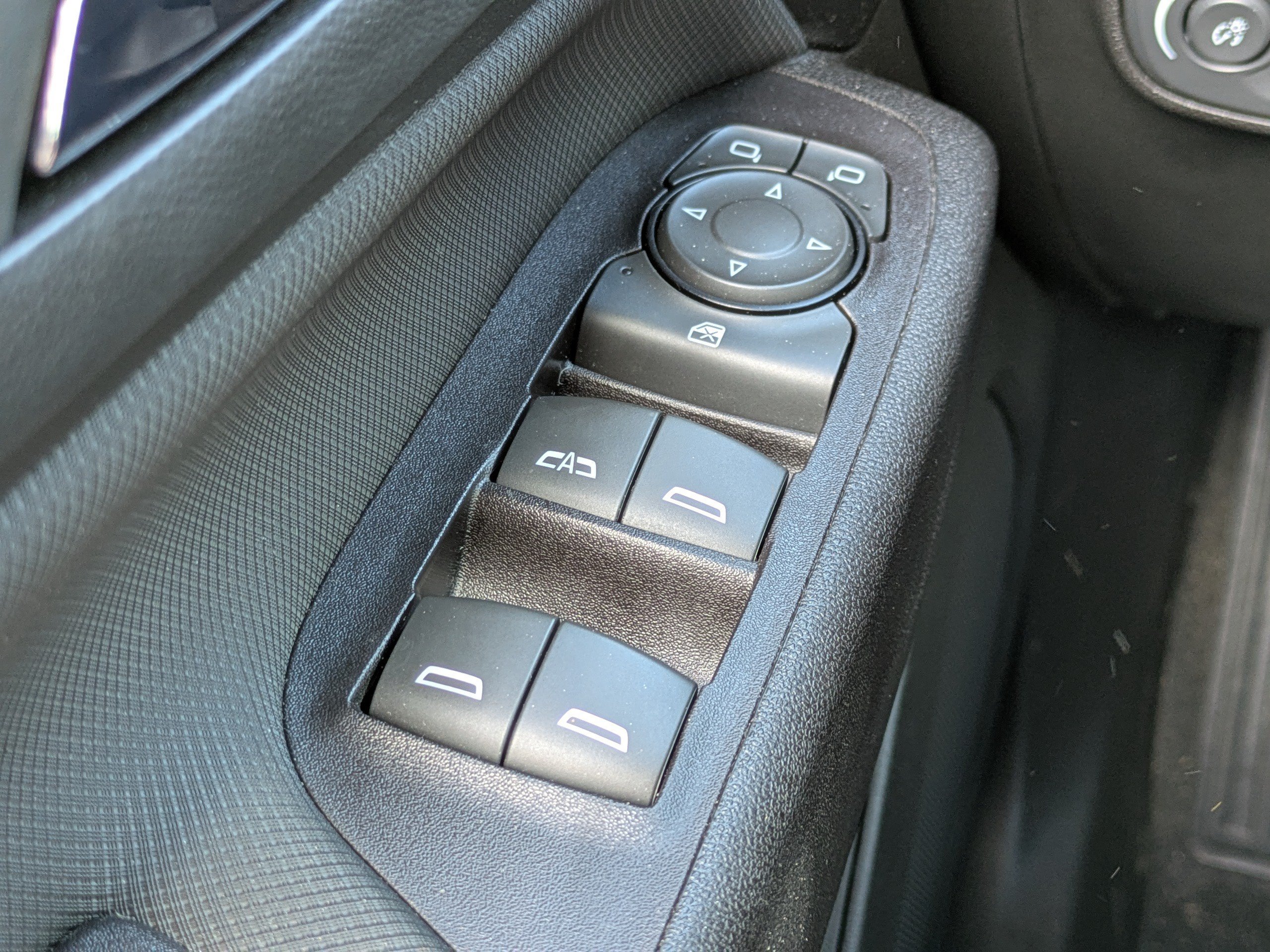 Used 2022 Silver Ice Metallic Chevrolet RS image 19