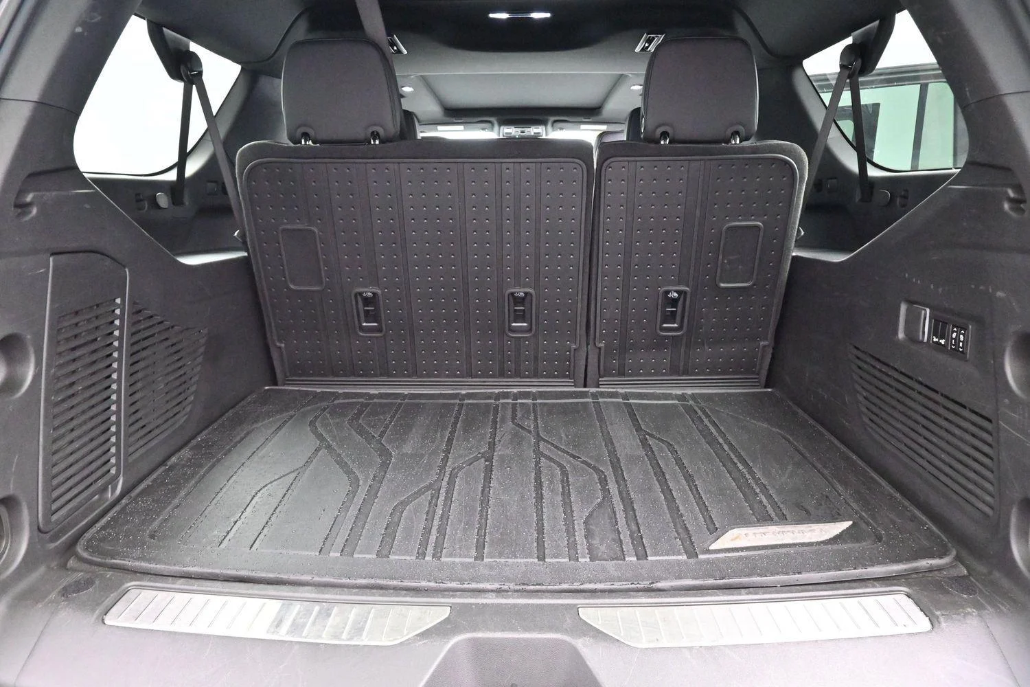 Used 2024 Black Chevrolet RST image 10