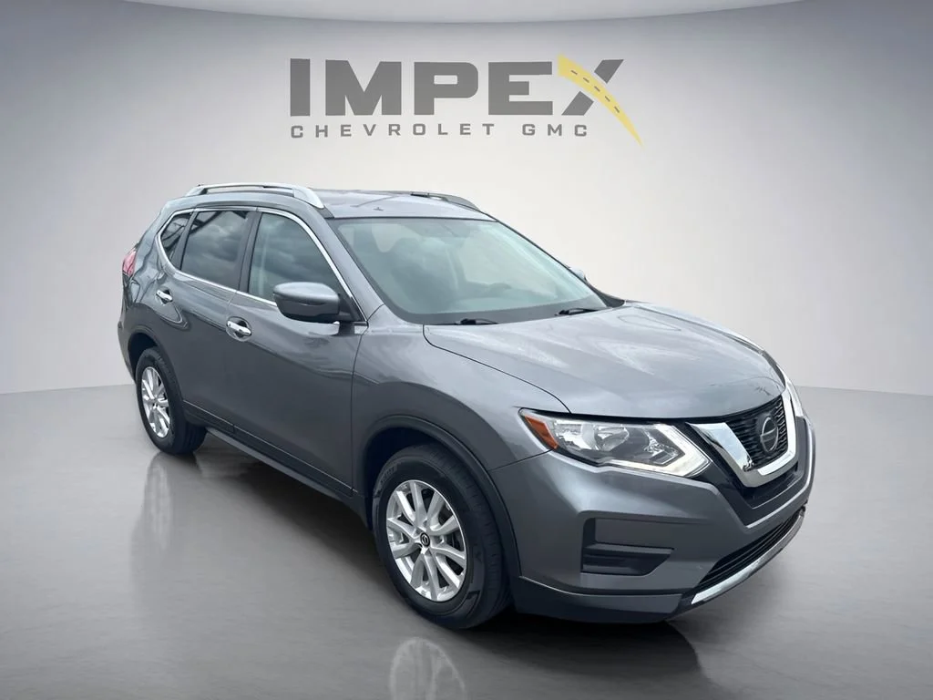 Used 2018  Nissan SV image 7