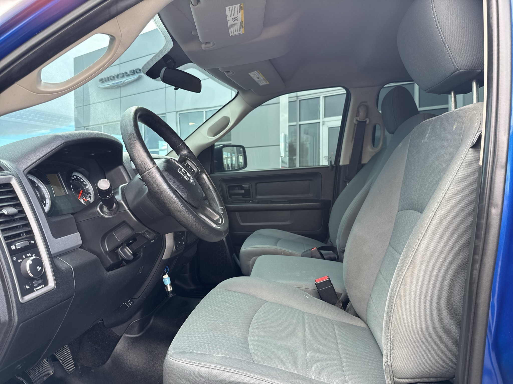 Used 2015 Blue Ram Express image 17