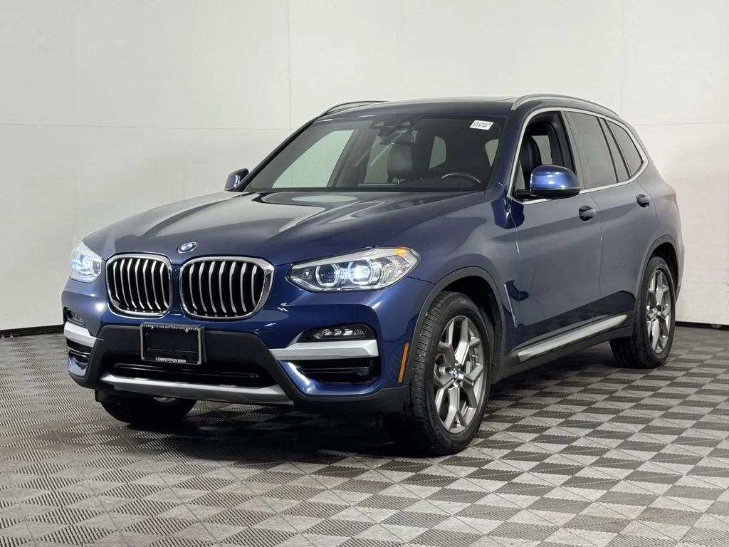 Used 2021 Blue BMW xDrive30i image 7