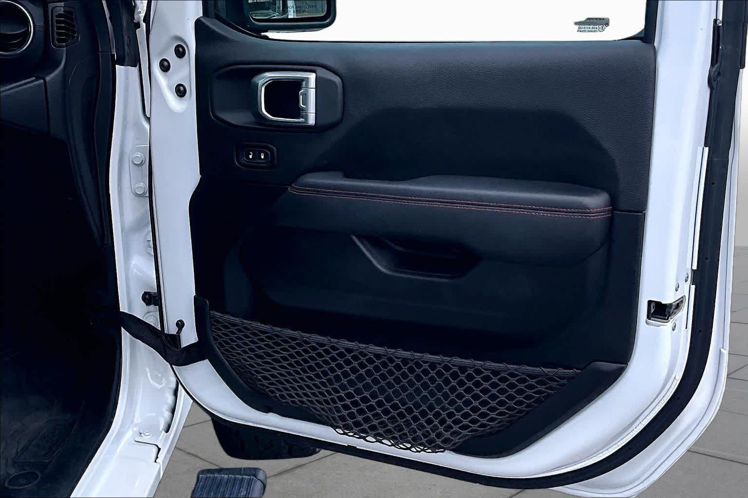 Used 2020 Bright White Clearcoat Jeep Rubicon image 23