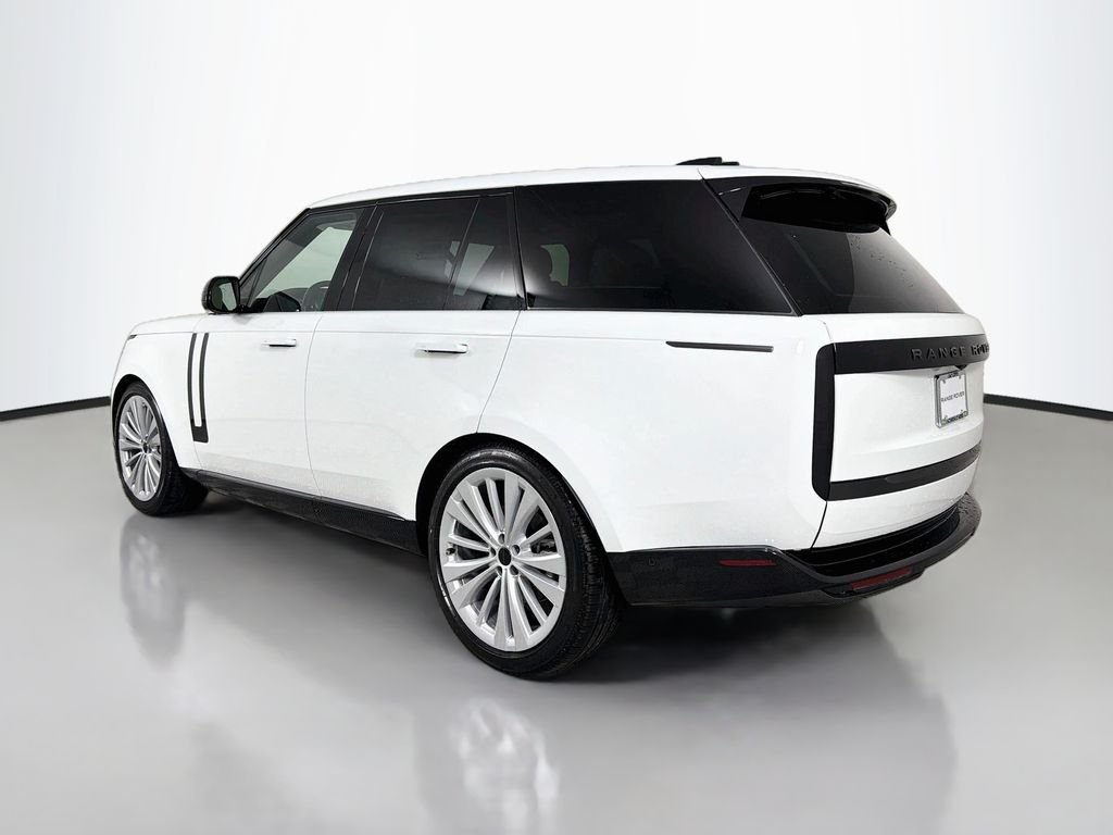 New 2026 Fuji White Land Rover SE image 7