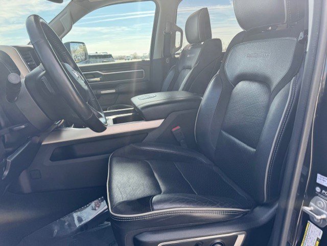 Certified Used 2022 Diamond Black Ram Laramie image 10