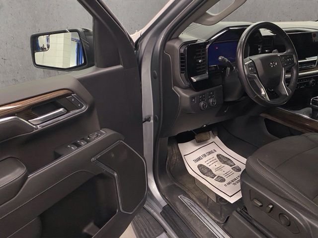 Used 2023 Gray Chevrolet RST image 19