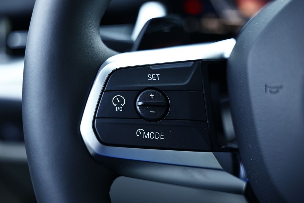 New 2027 C31 BMW xDrive28i image 32