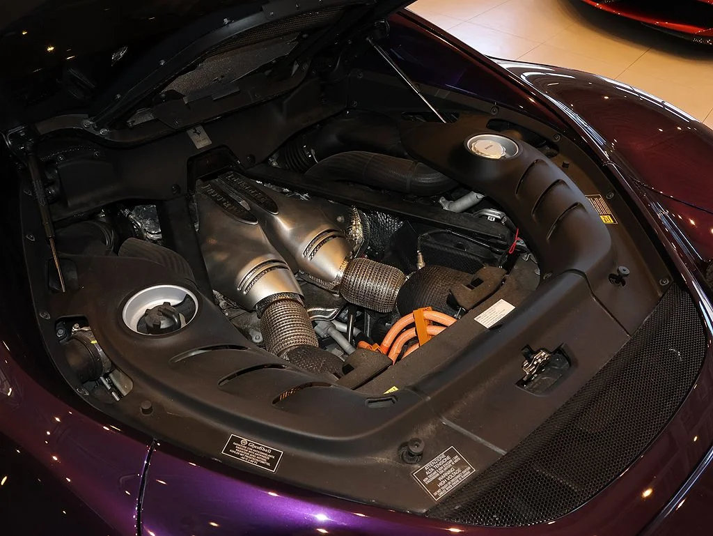 Certified Used 2025 Viola Hong Kong Ferrari  image 112