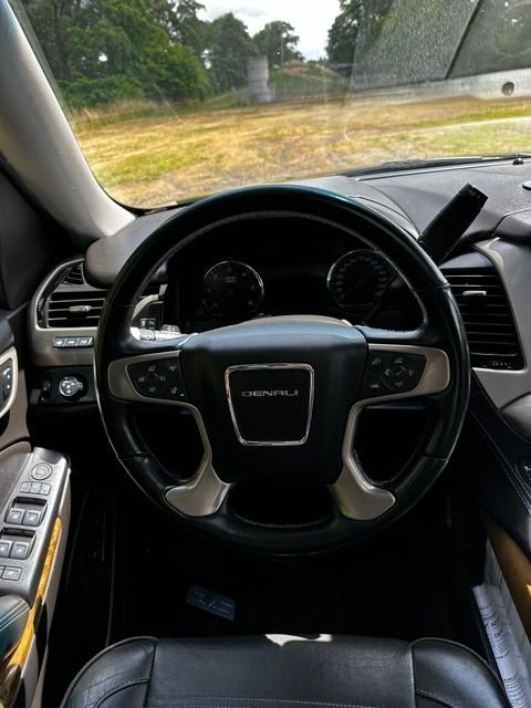 Used 2017 Onyx Black GMC Denali image 28