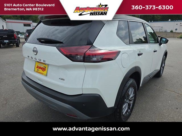 Used 2023 Glacier White Nissan S image 6