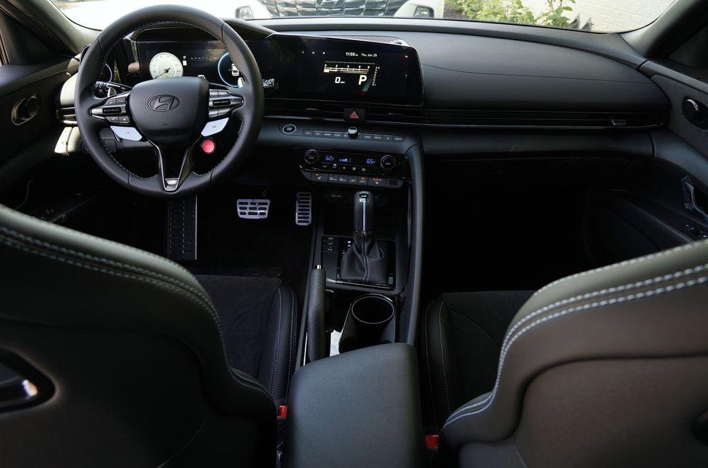 New 2026 Abyss Black Hyundai Base image 7